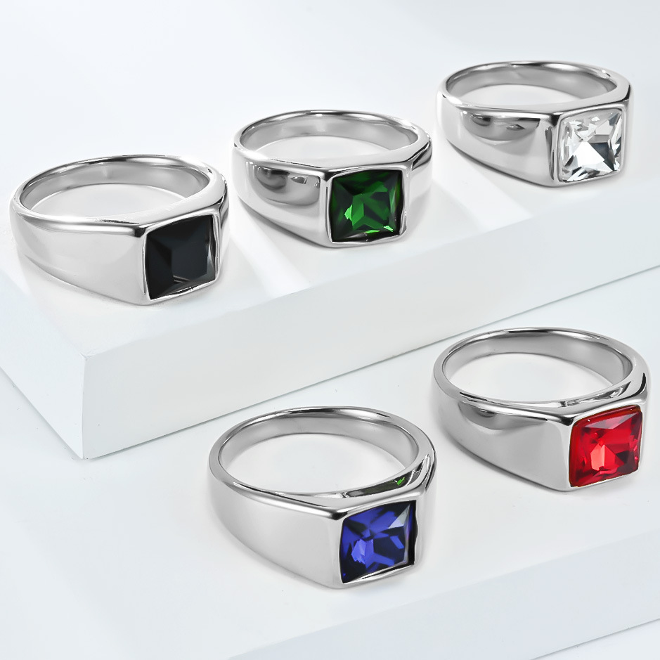 Stainless Steel Shinny Zircon  - Mens Signet Ring recension och pris